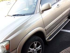 Gold 2005 Toyota Highlander