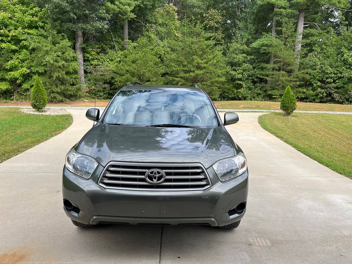 2009 Toyota Highlander for sale by owner in Mars Hill
