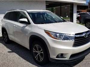 White 2016 Toyota Highlander