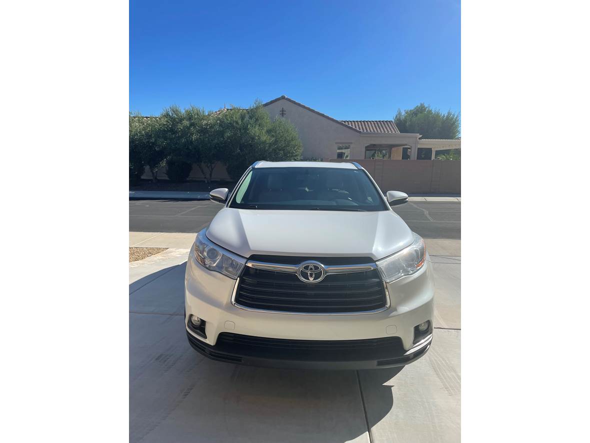 2016 Toyota Highlander for sale by owner in Buckeye