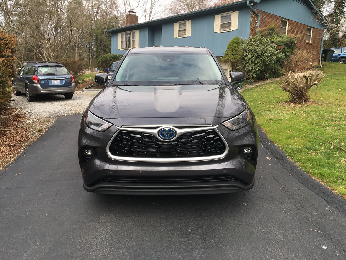 2022 Toyota Highlander Sale by Owner in Hendersonville, NC 28791