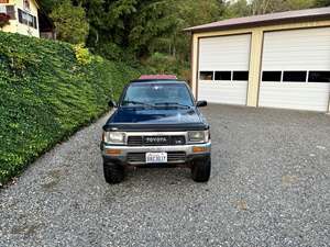 Blue 1990 Toyota Pickup 4wd ext cab