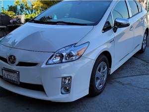 White 2010 Toyota Prius