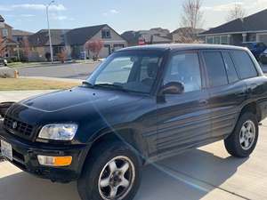Gray 1999 Toyota Rav4