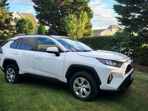 White 2019 Toyota Rav4