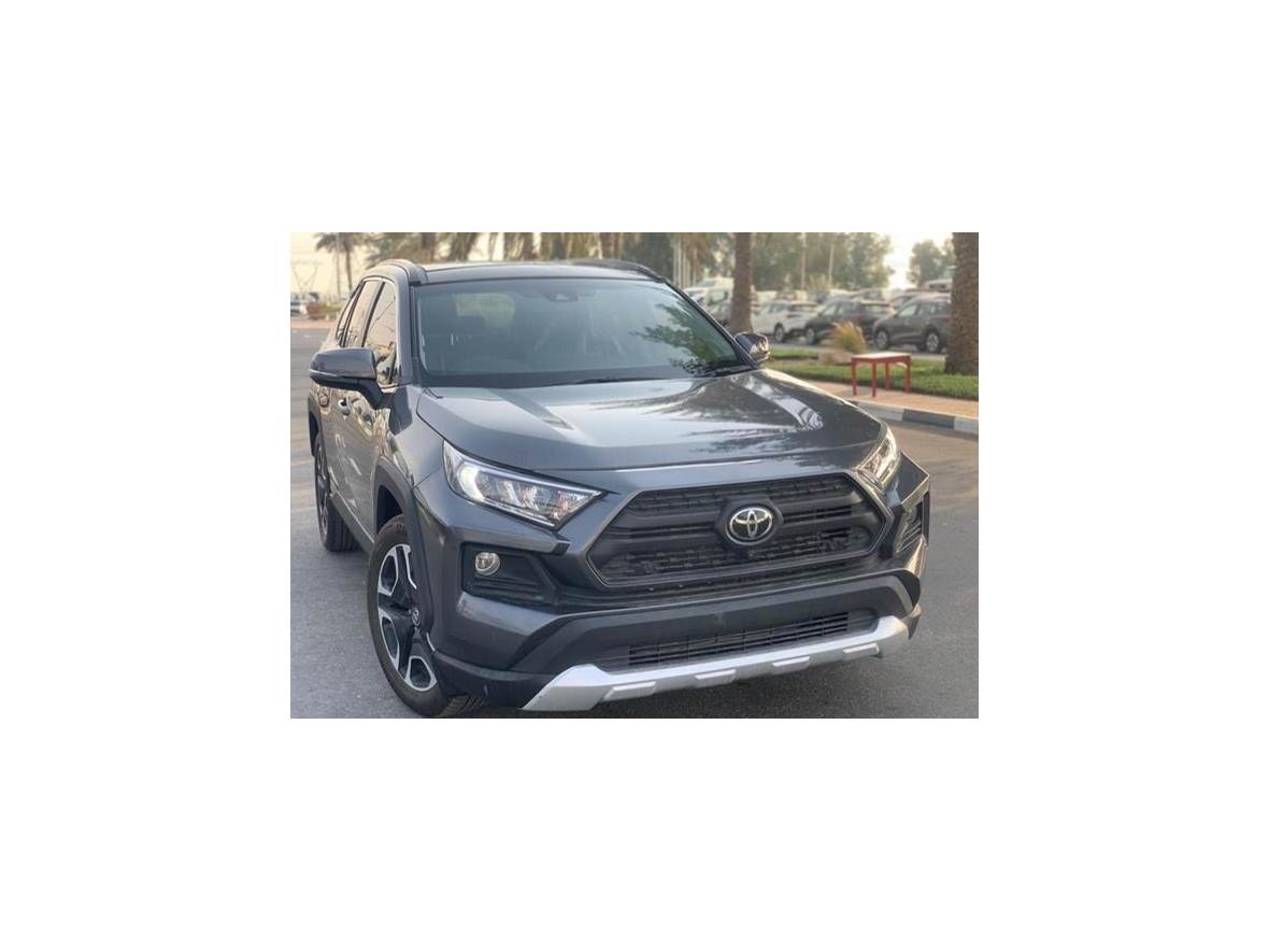 2020 Toyota Rav4 for sale by owner in Newark