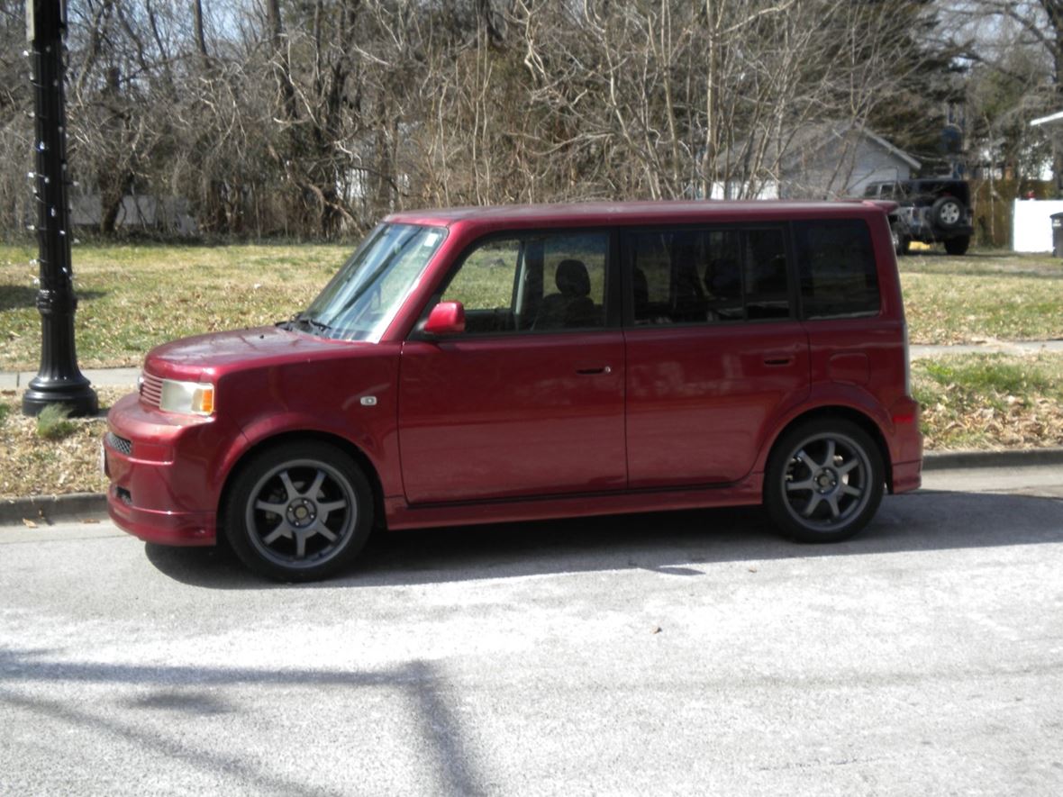 2006 Toyota scion for Sale by Owner in Carbondale, IL 62901