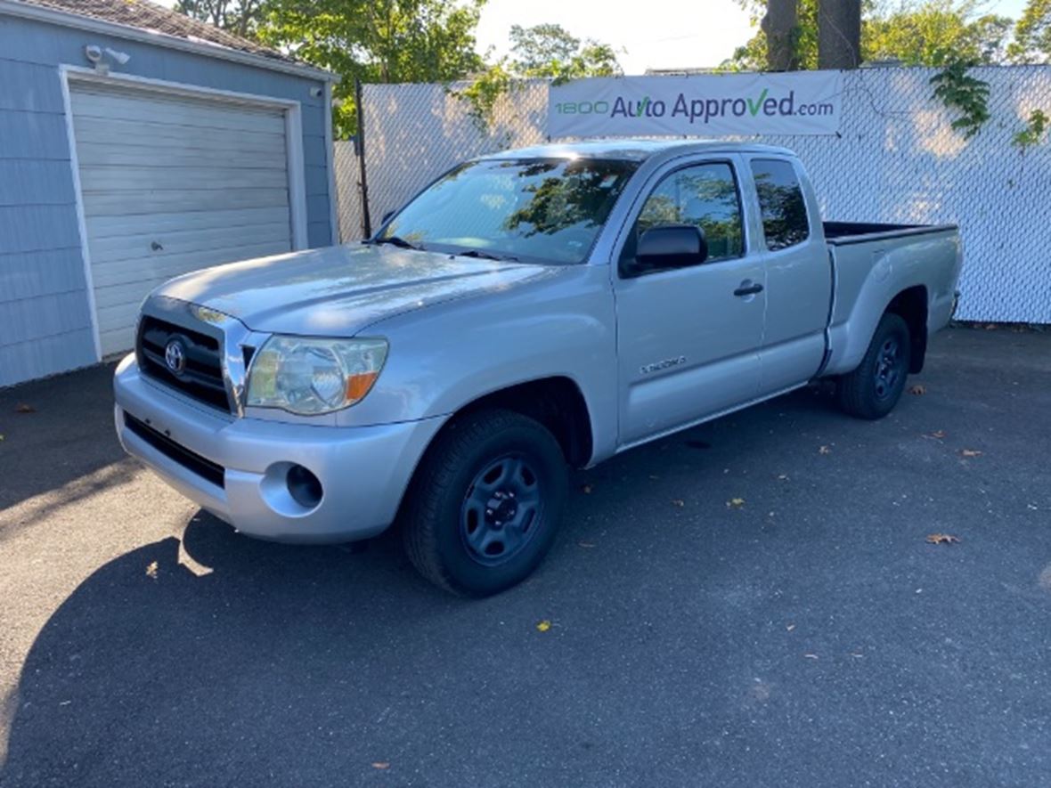 2006 Toyota Tacoma for sale by owner in East Islip