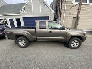 Brown 2011 Toyota Tacoma