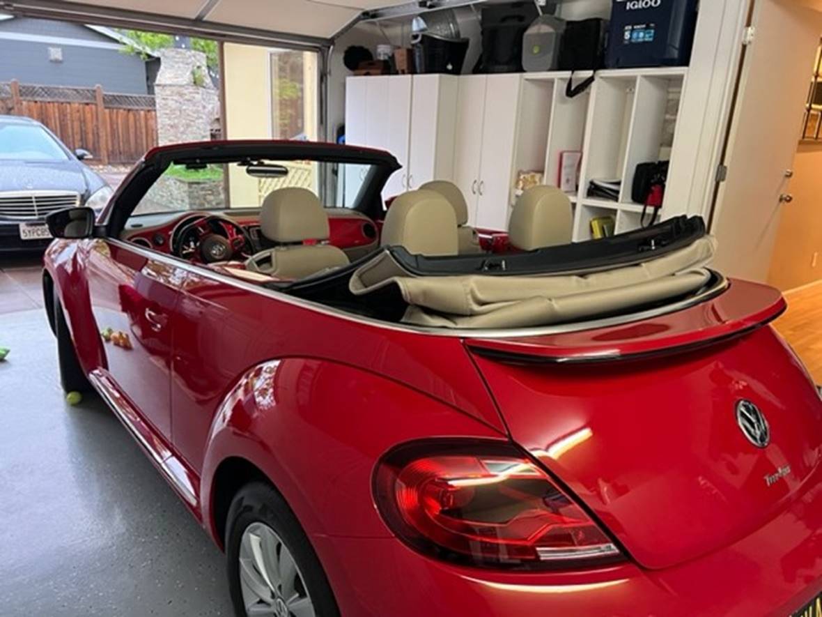 2019 Volkswagen Beetle Convertible for sale by owner in Redwood City