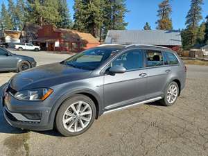 Black 2017 Volkswagen Golf Alltrack