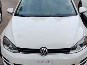 White 2016 Volkswagen Golf SportWagen