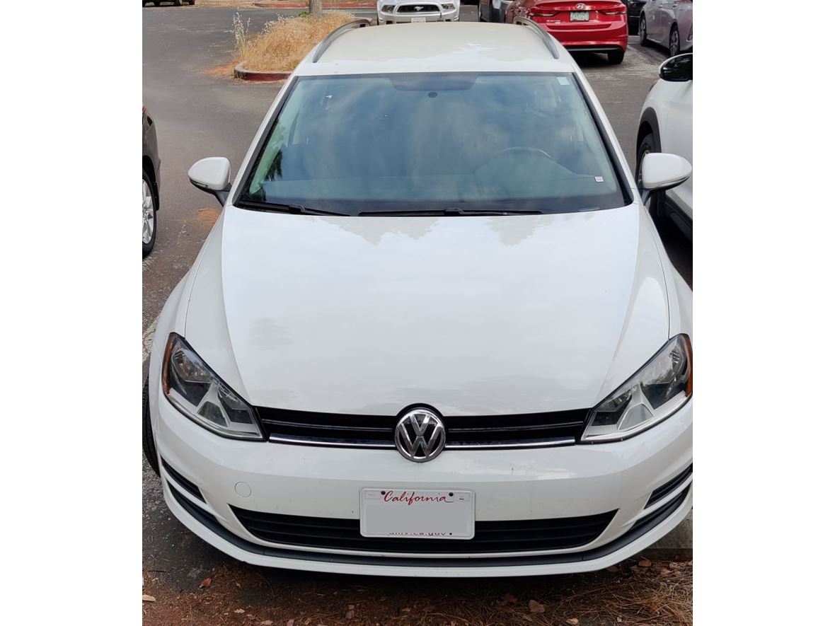 2016 Volkswagen Golf SportWagen for sale by owner in Stanford