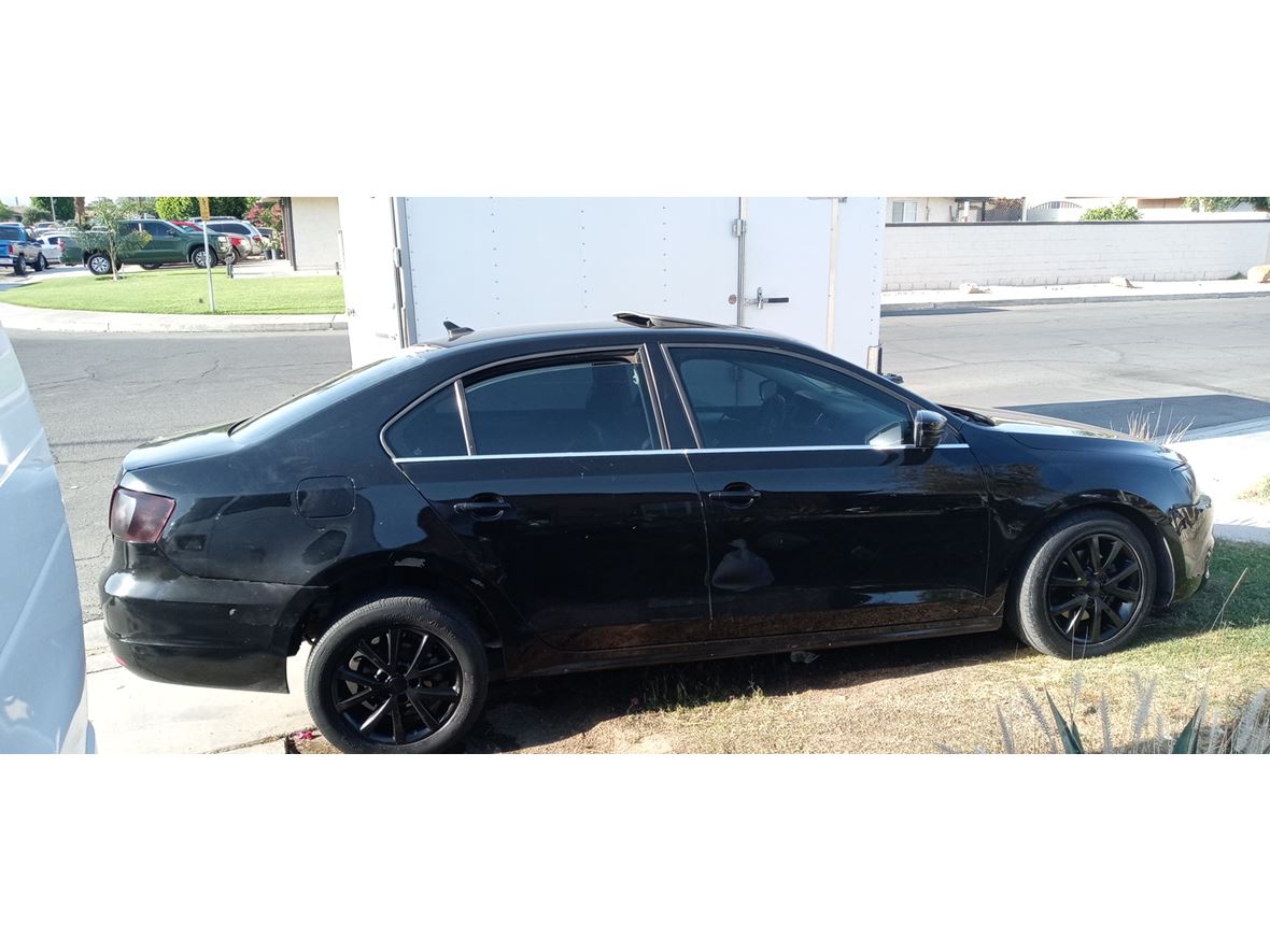 2013 Volkswagen Jetta for sale by owner in Coachella