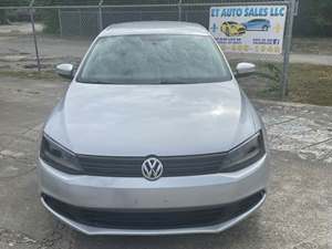 2014 Volkswagen Jetta with Silver Exterior