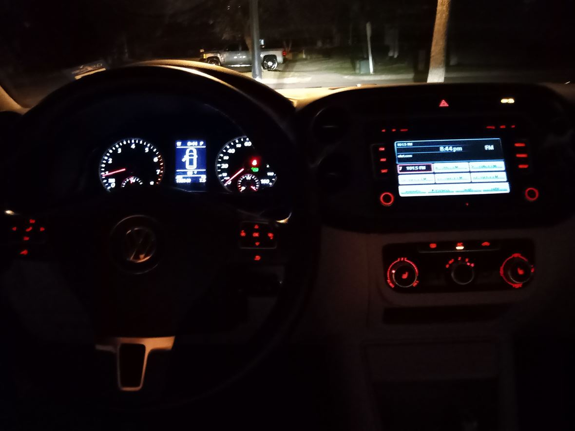 2012 Volkswagen Tiguan for sale by owner in Gulf Shores