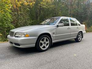 Silver 1998 Volvo S70