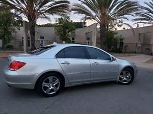 2005 Acura RL with Silver Exterior