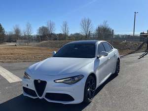 White 2018 Alfa Romeo Giulia