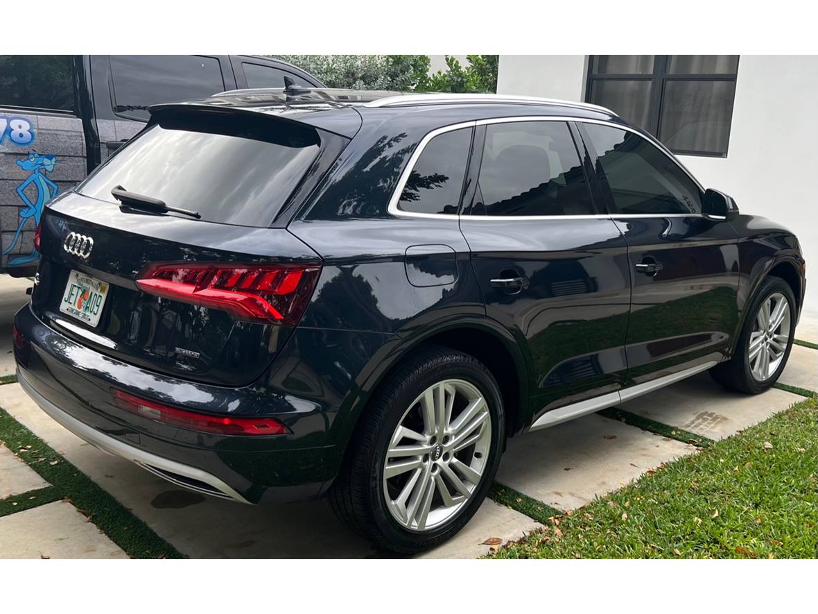 2019 Audi Q5 for sale by owner in Miami