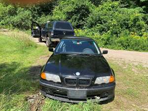 Black 2001 BMW 330xi