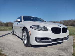 White 2015 BMW 5 Series