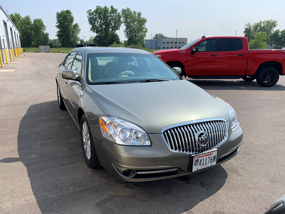 2011 Buick Lucerne for sale by owner in Menasha