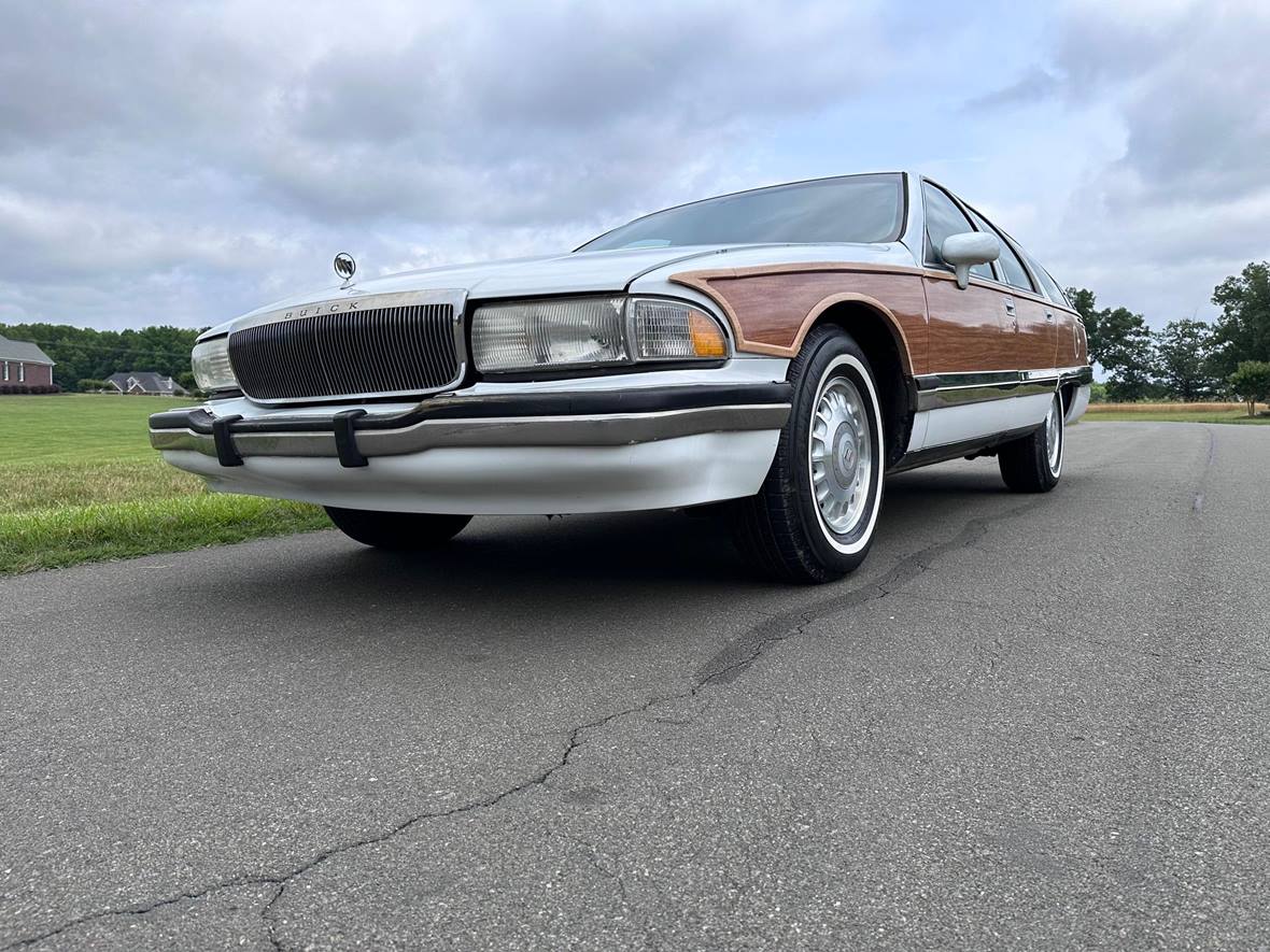 1994 Buick Roadmaster for sale by owner in Roanoke Rapids