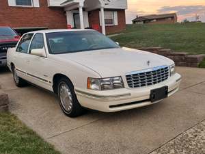 White 1999 Cadillac DeVille