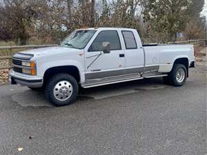 1990 Chevrolet C/K 3500 with White Exterior