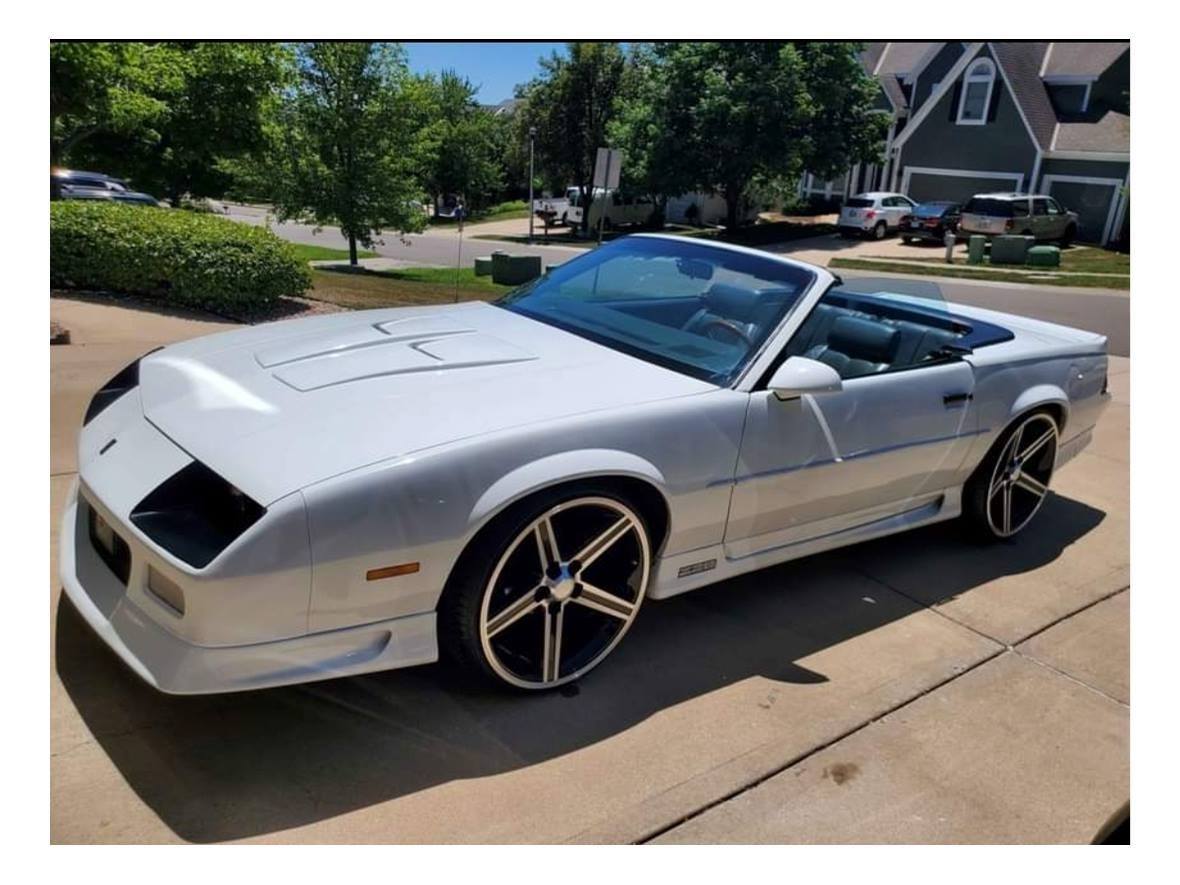 1991 Chevrolet Camaro for sale by owner in Shawnee