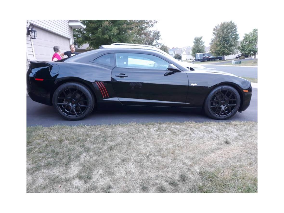 2011 Chevrolet Camaro for sale by owner in Chaska