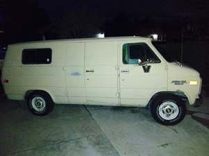 1985 Chevrolet Chevy Van with Beige Exterior