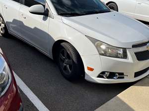 White 2013 Chevrolet Cruze