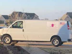 White 2018 Chevrolet Express Cargo 2500 extended 