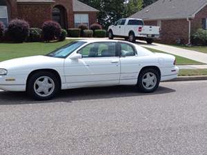 White 1995 Chevrolet Monte Carlo