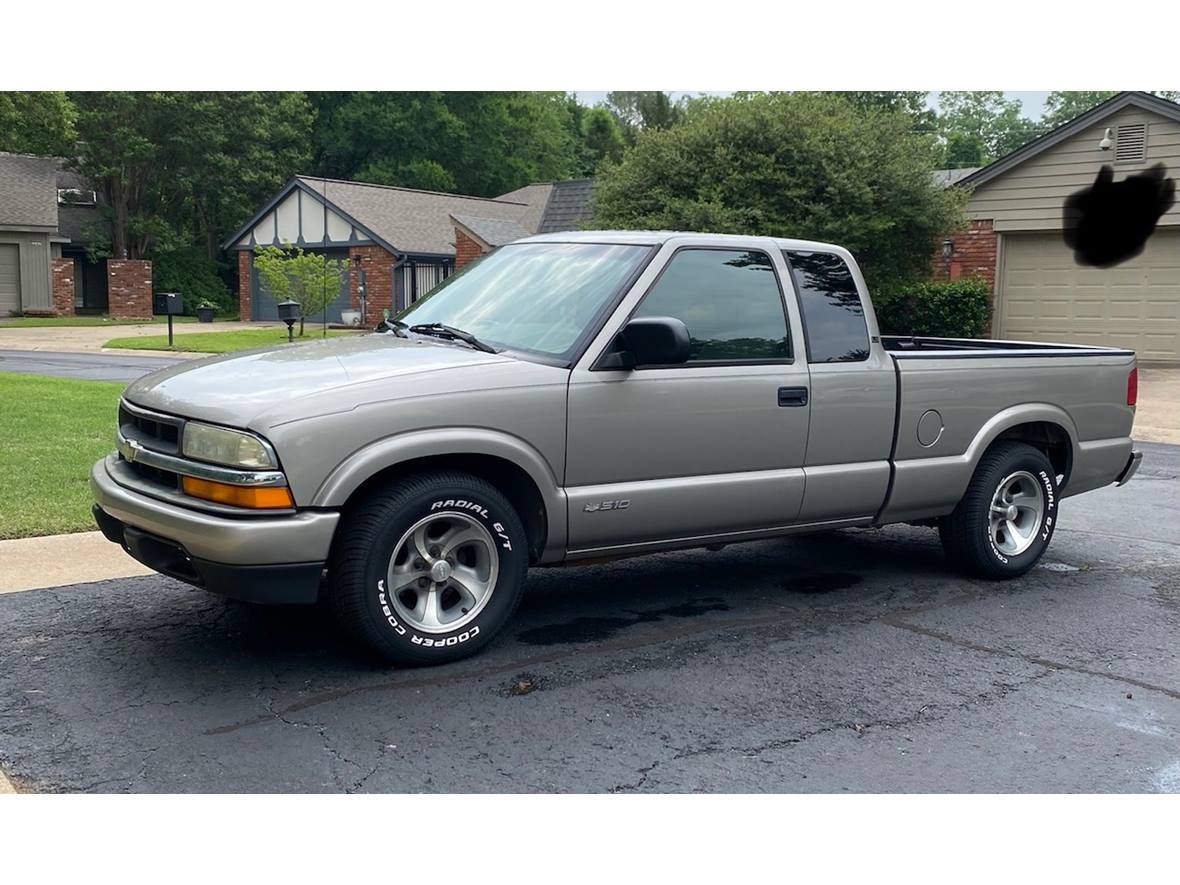2002 Chevrolet S-10 for sale by owner in Tulsa