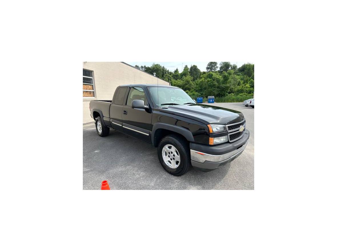 2005 Chevrolet Silverado 1500 for sale by owner in Brooklyn