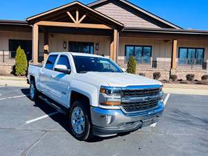 White 2018 Chevrolet Silverado 1500