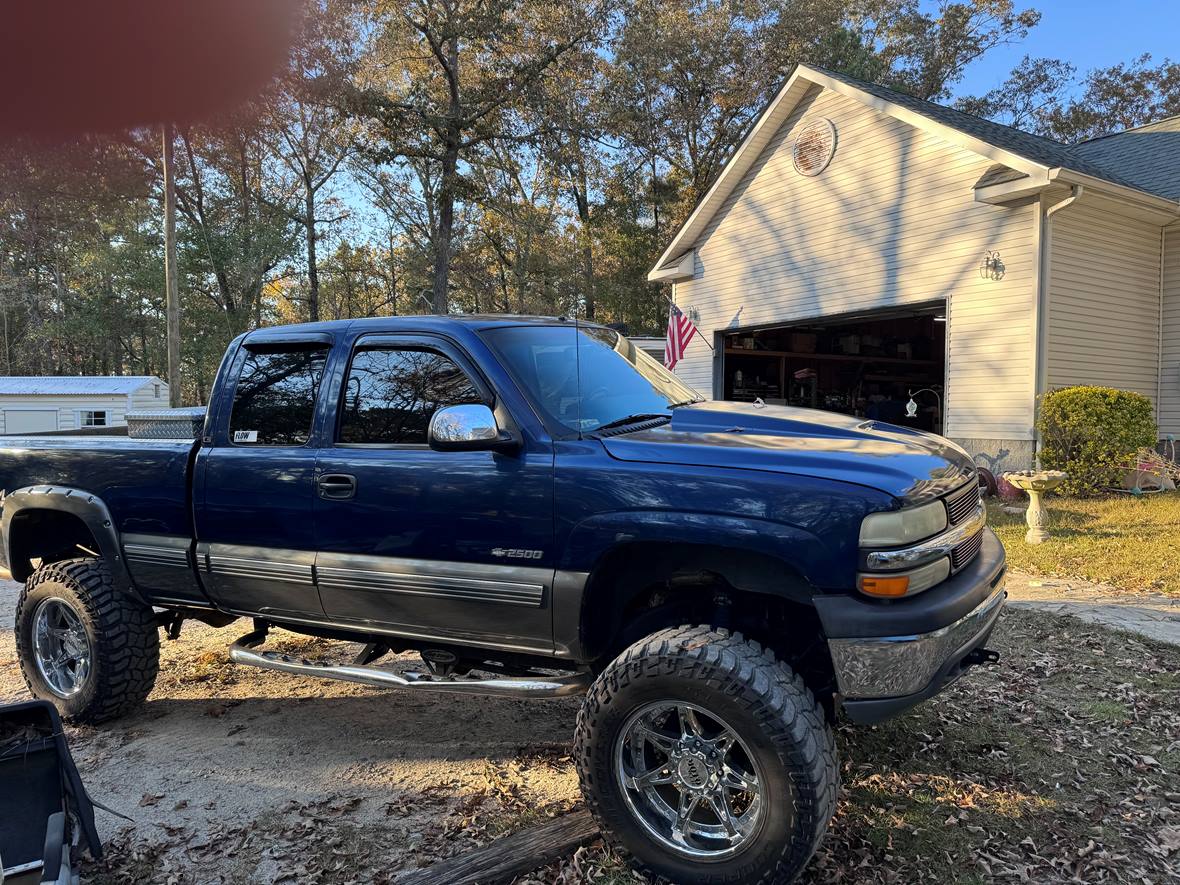 1999 Chevrolet Silverado 2500 for sale by owner in Eastover
