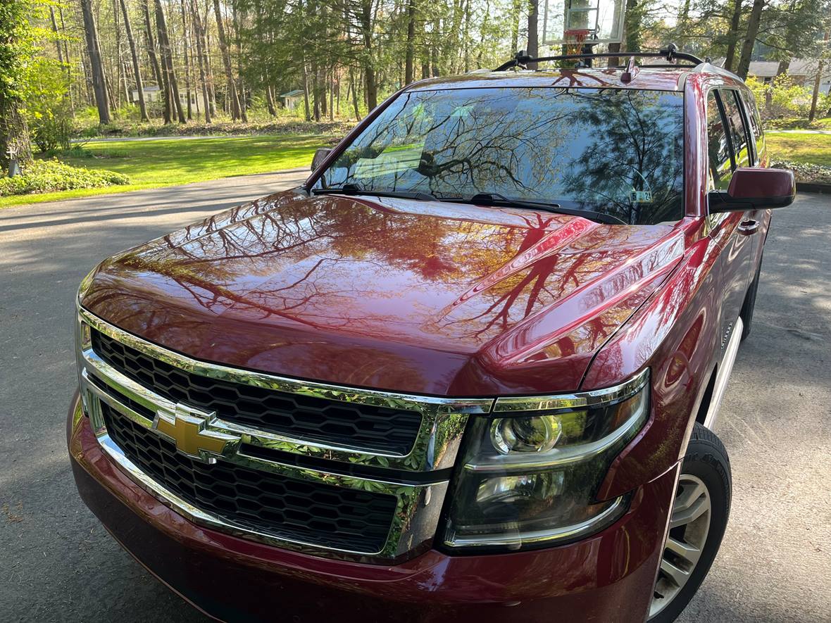 2016 Chevrolet Suburban for sale by owner in Lucinda