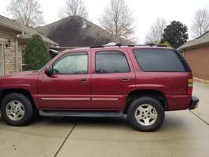 Red 2005 Chevrolet Tahoe