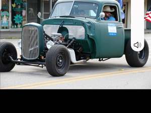 Green 1951 Chevrolet Truck