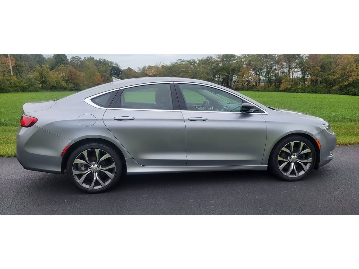 2015 Chrysler 200 C 4dr sedan for sale by owner in Mount Orab