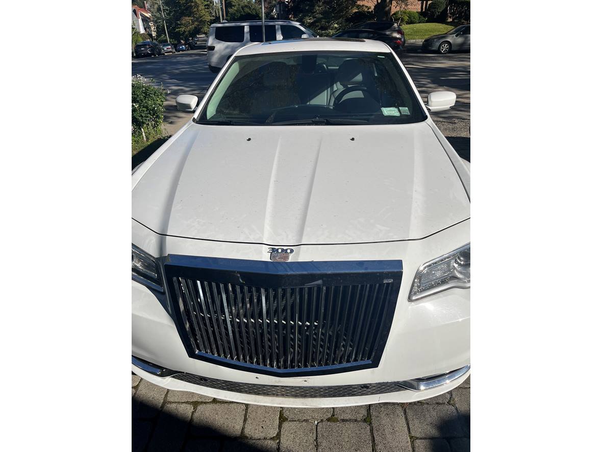 2015 Chrysler 300 for sale by owner in Mount Vernon