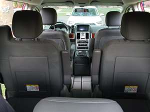 Chrysler Town & Country for sale by owner in Livonia MI
