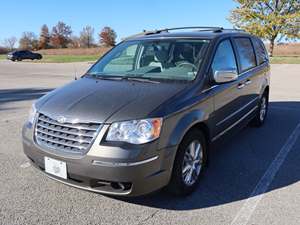 Gray 2010 Chrysler Town & Country