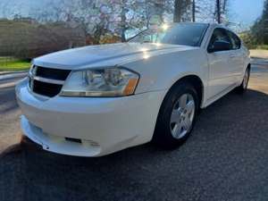 White 2008 Dodge Avenger