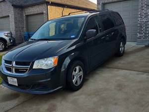 Gray 2011 Dodge Caravan