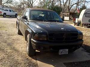 Black 2002 Dodge Dakota